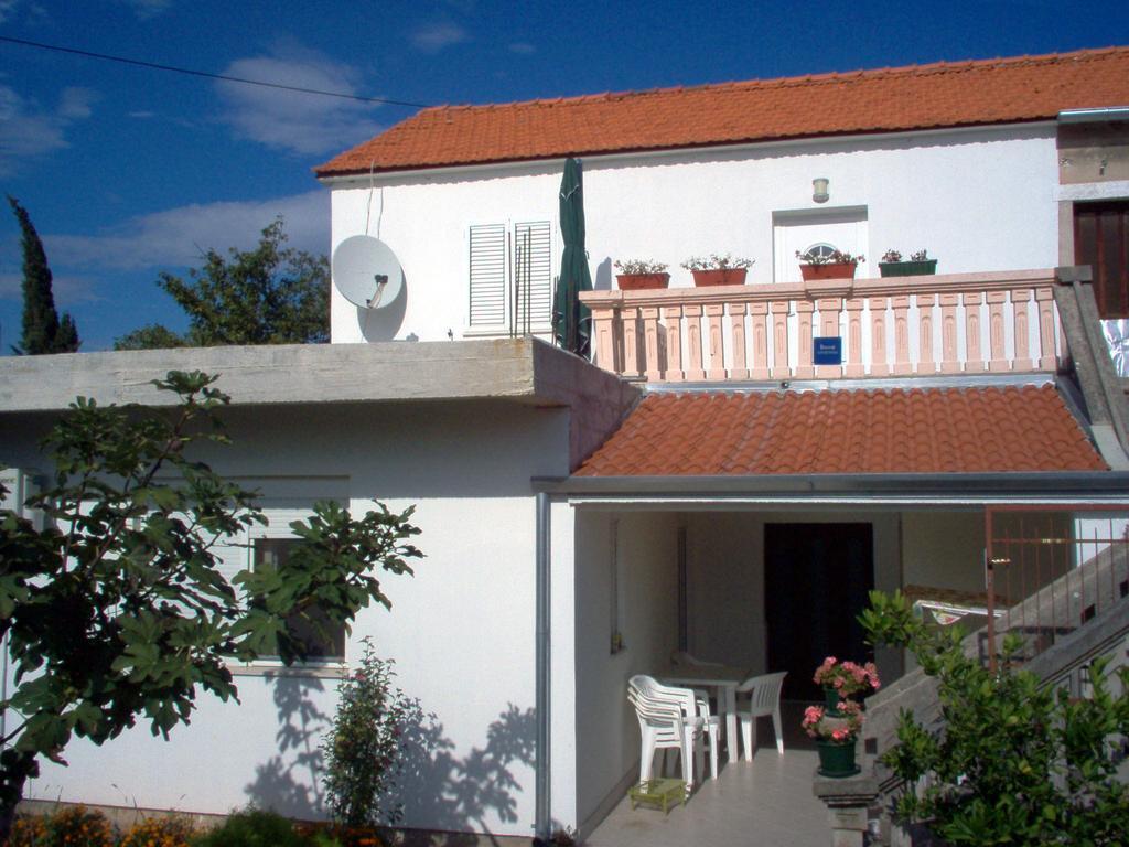 Apartments Dijan Sukošan 外观 照片